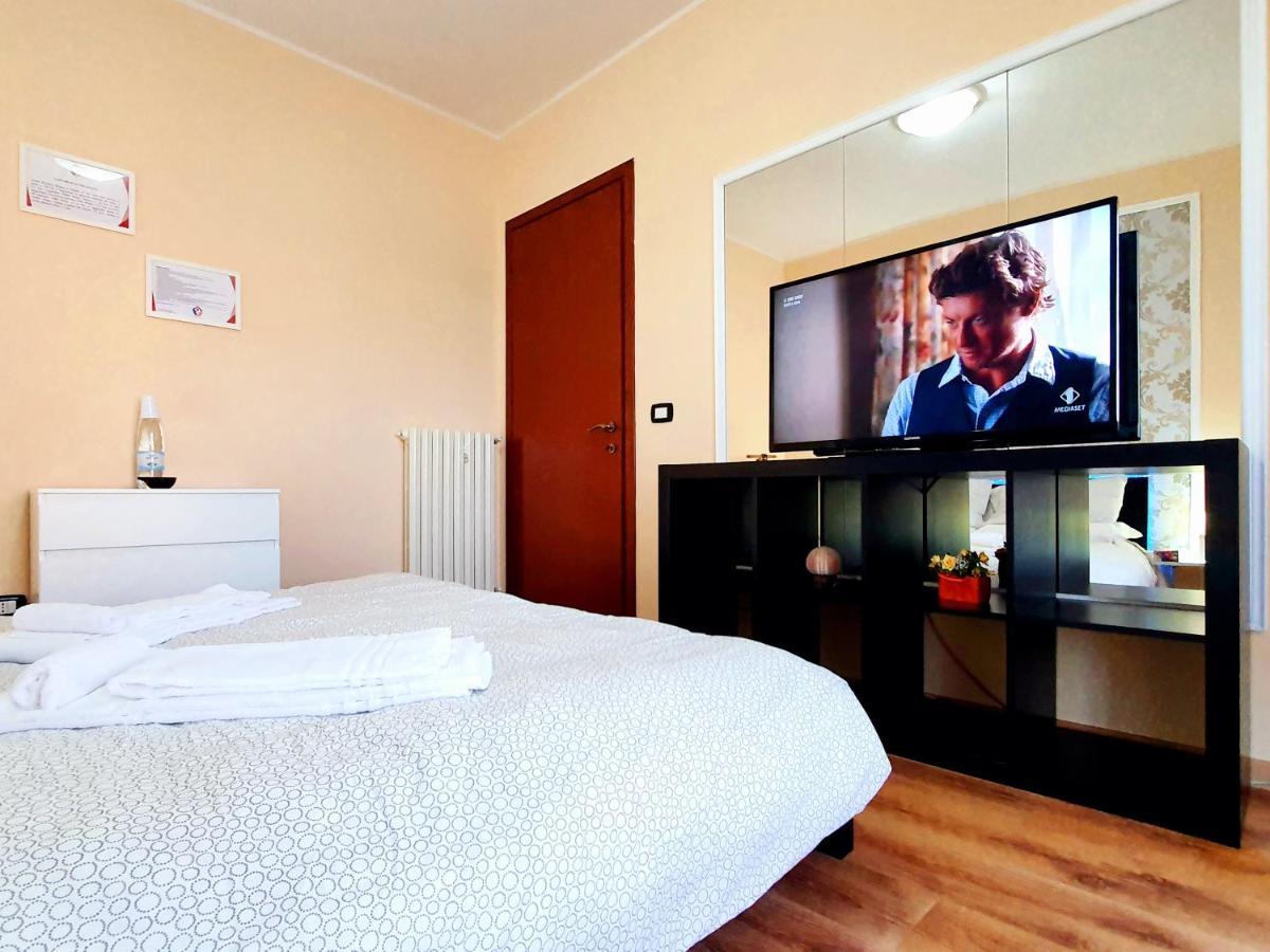 Guest Holiday Gramsci Reggio Emilia Exterior foto